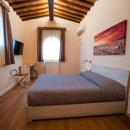 Πανσιόν Marco's Way 3*