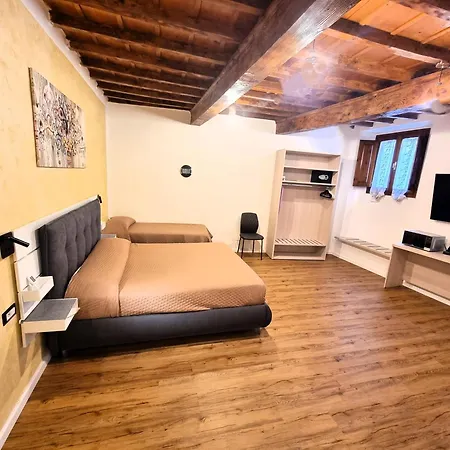 Marco's Way Vendégház 3*